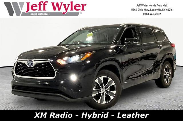 2022 Toyota Highlander Hybrid XLE
