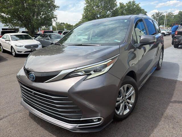 2023 Toyota Sienna Platinum 7-Passenger AWD