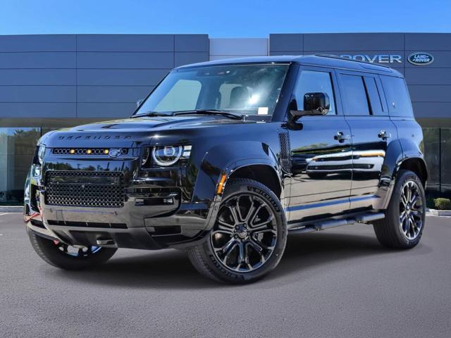2026 Land Rover Defender 110 P635 OCTA Black AWD