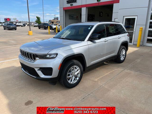 2026 Jeep Grand Cherokee Laredo 4WD