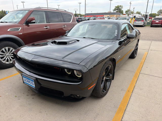 2016 Dodge Challenger R/T Shaker