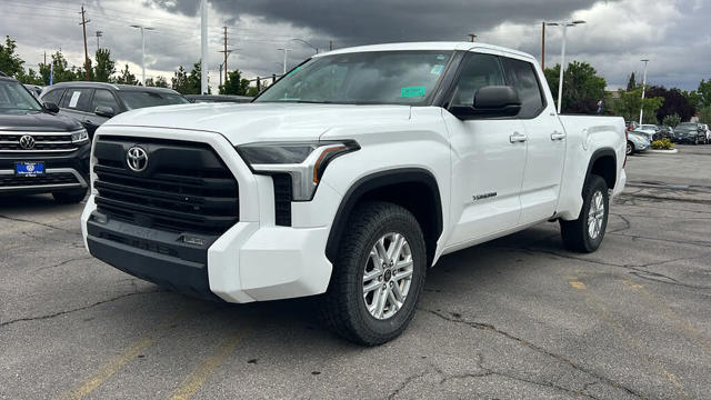 2022 Toyota Tundra 4WD SR5