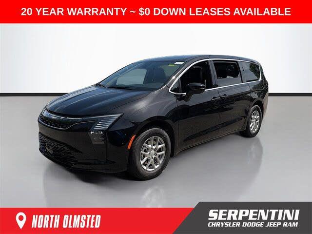 2027 Chrysler Pacifica Select FWD