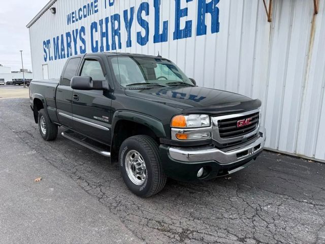 2004 GMC Sierra 2500HD SLT