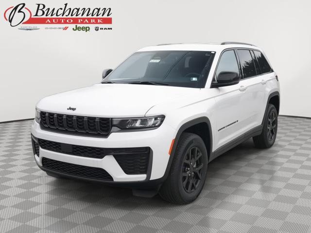 2026 Jeep Grand Cherokee Altitude 4WD