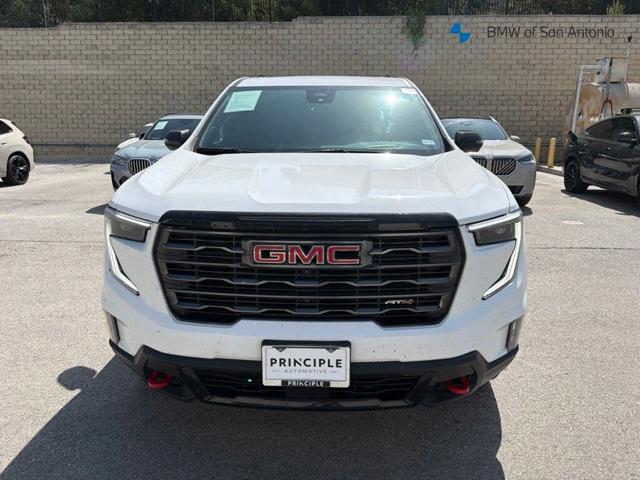 2025 GMC Acadia AT4