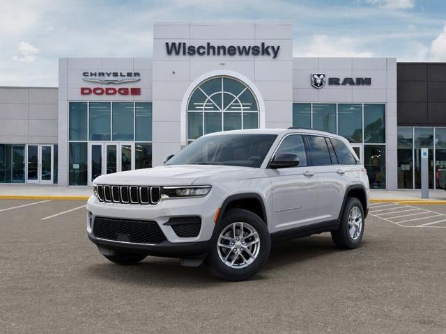 2026 Jeep Grand Cherokee Laredo RWD
