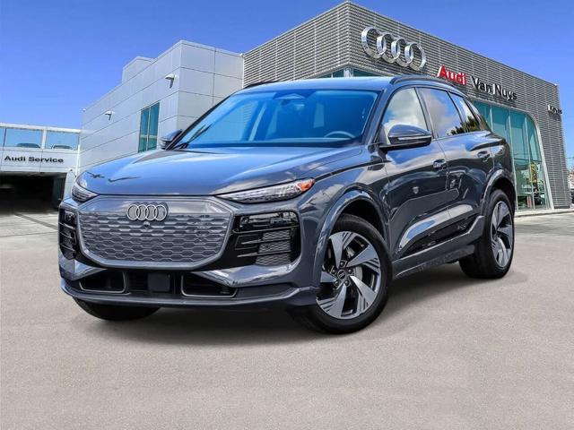 2025 Audi Q6 e-tron quattro Premium Plus