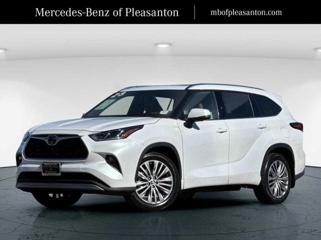 2023 Toyota Highlander Platinum