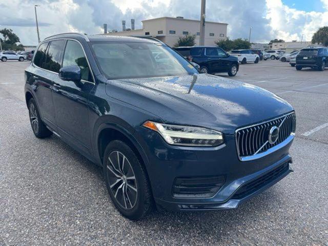 2020 Volvo XC90 T6 Momentum 6-Passenger