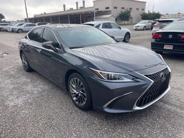 2024 Lexus ES 300h Luxury
