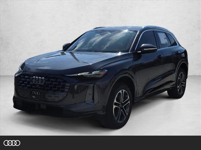 2025 Audi Q5 quattro Premium 40 TFSI