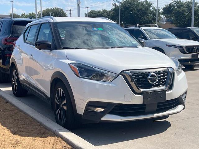 2020 Nissan Kicks SR