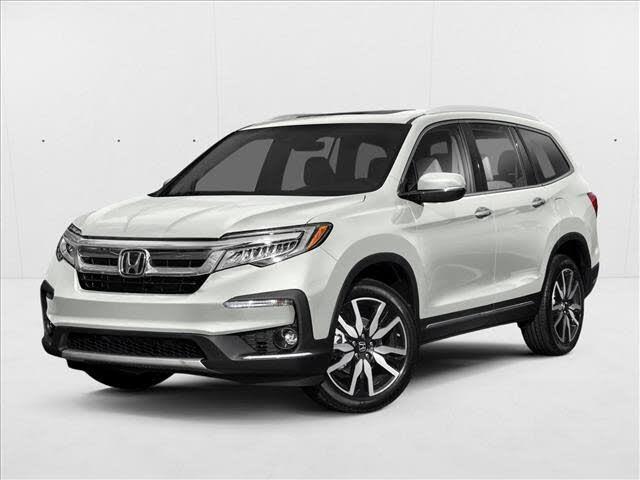 2020 Honda Pilot Touring AWD with Rear Captain'