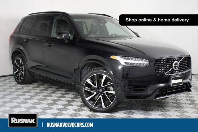 2023 Volvo XC90 Recharge T8 Plus Dark Theme