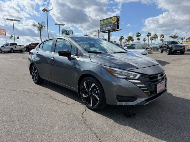 2025 Nissan Versa SR FWD