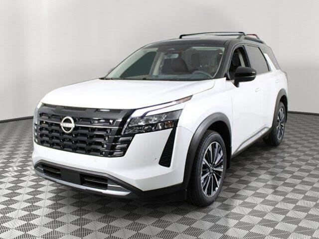 2026 Nissan Pathfinder Platinum FWD
