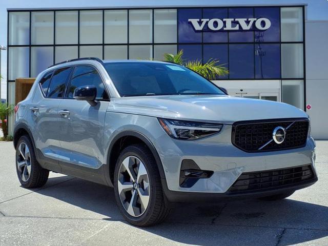 2026 Volvo XC40 B5 Plus AWD