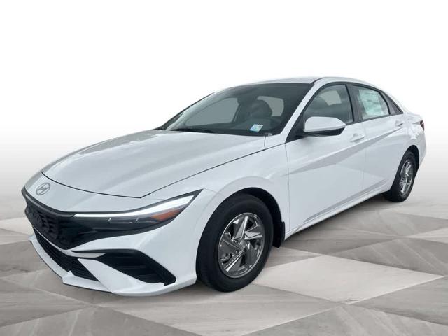2026 Hyundai Elantra SE FWD