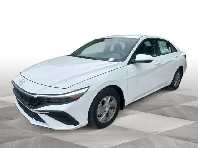 2026 Hyundai Elantra SE FWD