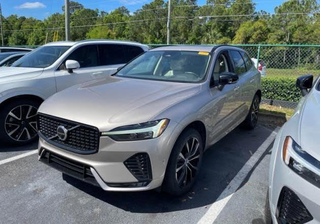 2024 Volvo XC60 B5 Plus Dark Theme AWD