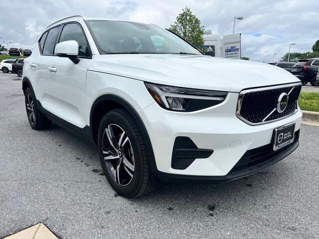 2023 Volvo XC40 B5 Core AWD