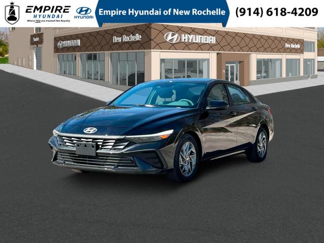 2024 Hyundai Elantra SEL FWD