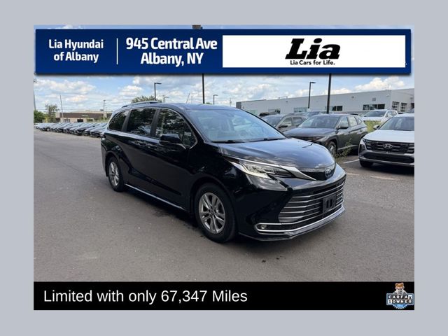 2022 Toyota Sienna Limited 7-Passenger AWD