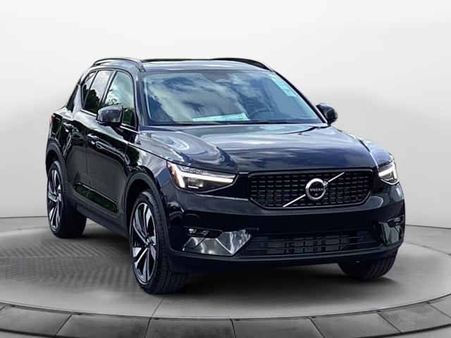2026 Volvo XC40 B5 Plus AWD