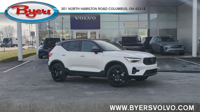 2026 Volvo XC40 B5 Ultra Black Edition AWD