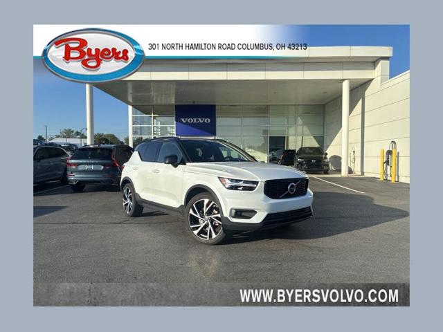 2020 Volvo XC40 T5 R-Design