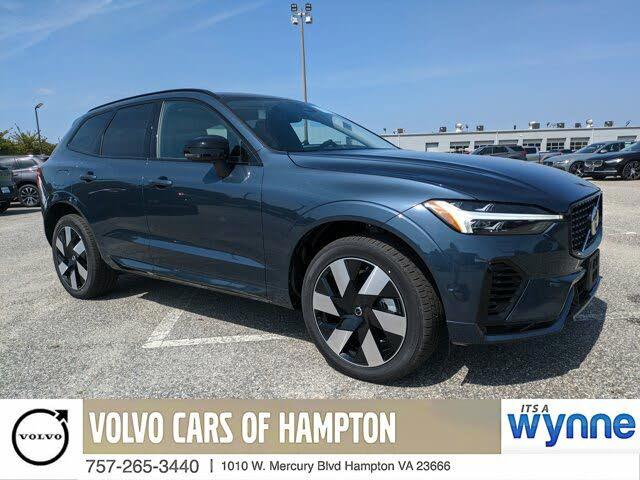 2025 Volvo XC60 Plug-In Hybrid Recharge T8 Plus Dark Theme eA