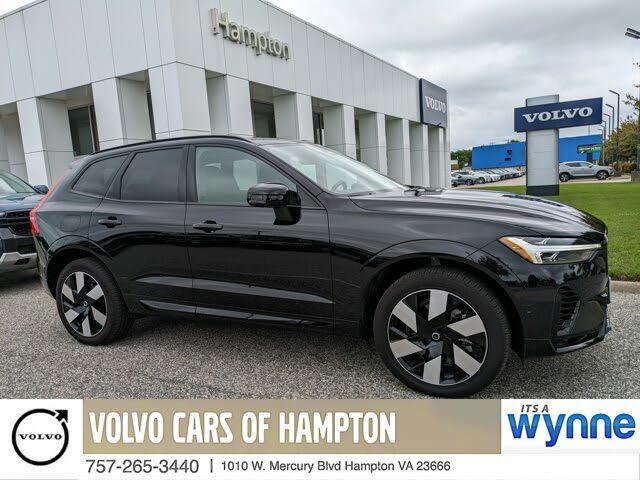 2025 Volvo XC60 Plug-In Hybrid Recharge T8 Plus Dark Theme eA
