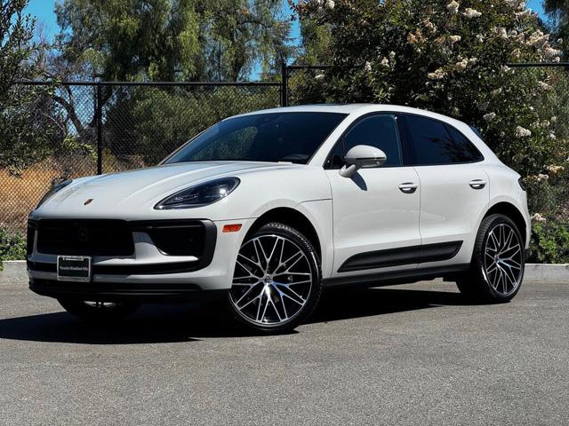 2026 Porsche Macan AWD
