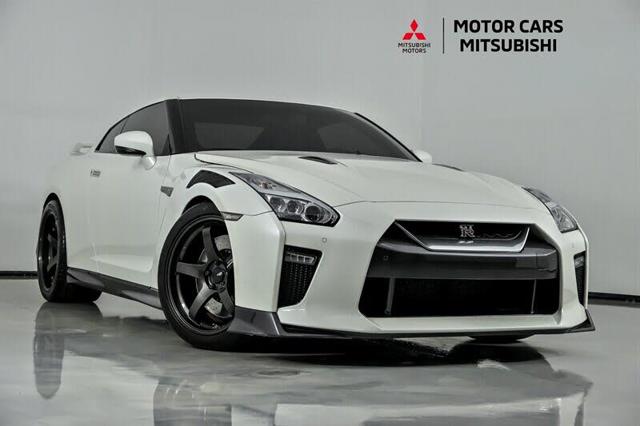 2019 Nissan GT-R Premium