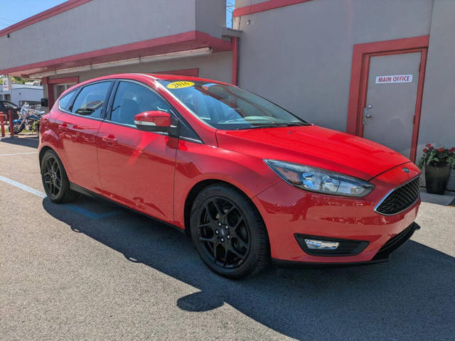 2016 Ford Focus SE Hatchback