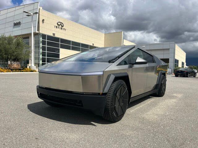 2024 Tesla Cybertruck Cyberbeast
