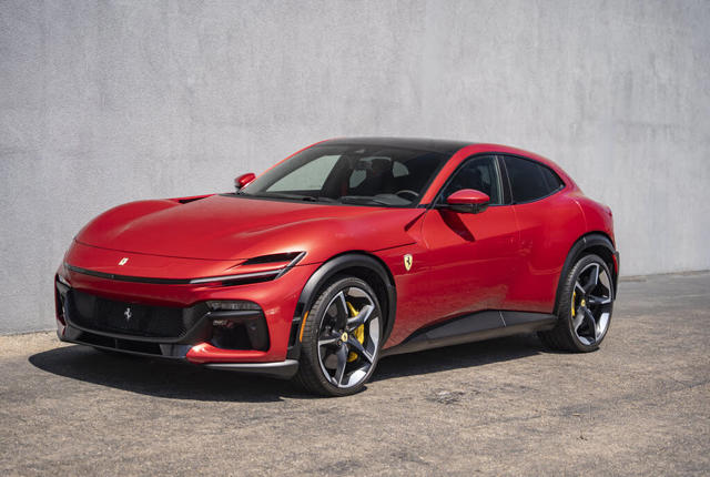 2026 Ferrari Purosangue Base