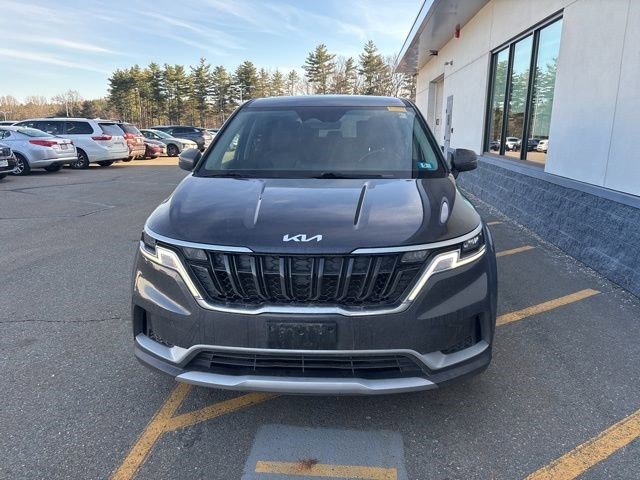 2024 Kia Carnival LX FWD