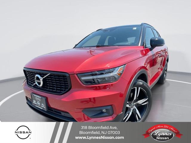 2021 Volvo XC40 T5 R-Design AWD