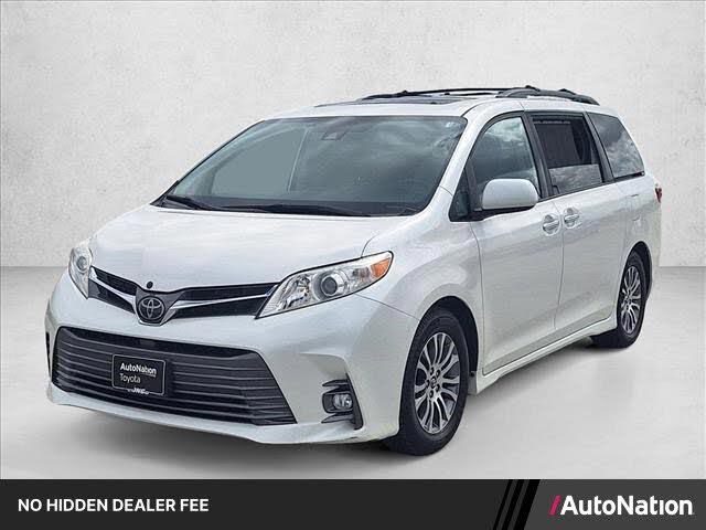 2019 Toyota Sienna XLE Premium 8-Passenger FWD