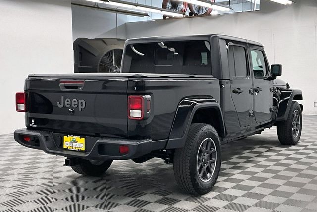 2021 Jeep Gladiator 80th Anniversary — photo 1 of 2