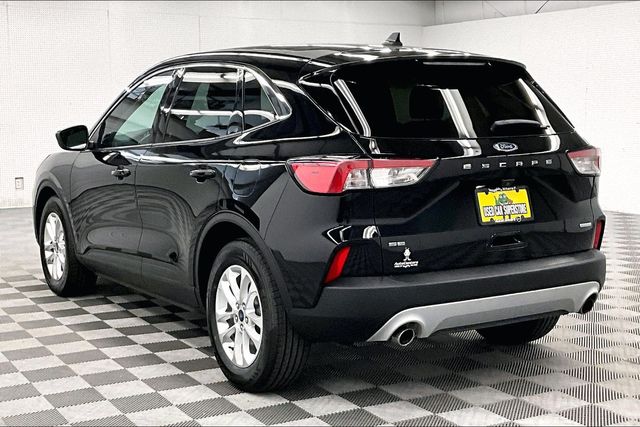 2020 Ford Escape SE — photo 1 of 12