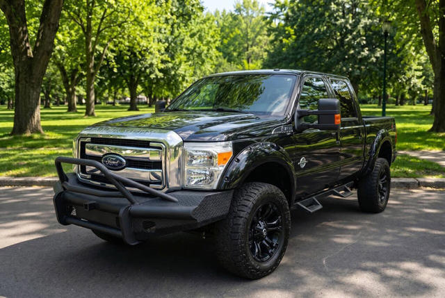 2014 Ford Super Duty F-250 SRW Lariat
