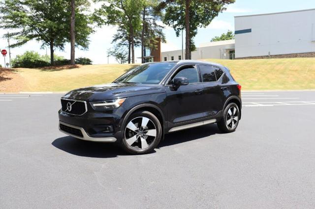 2019 Volvo XC40 T5 Momentum AWD