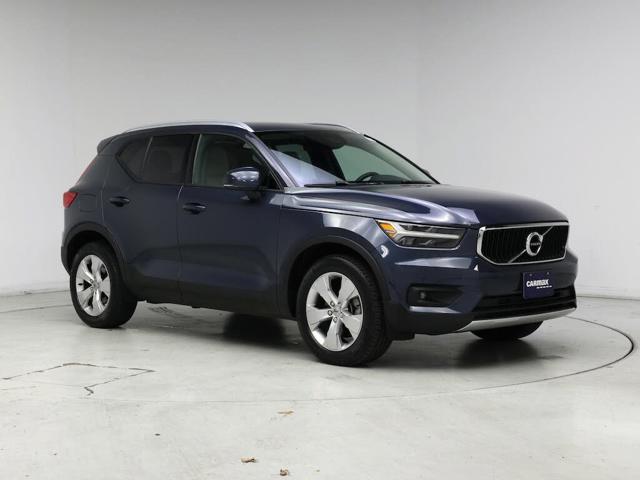 2022 Volvo XC40 T5 Momentum AWD