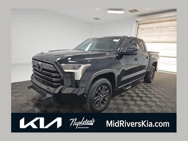 2025 Toyota Tundra 4WD SR5
