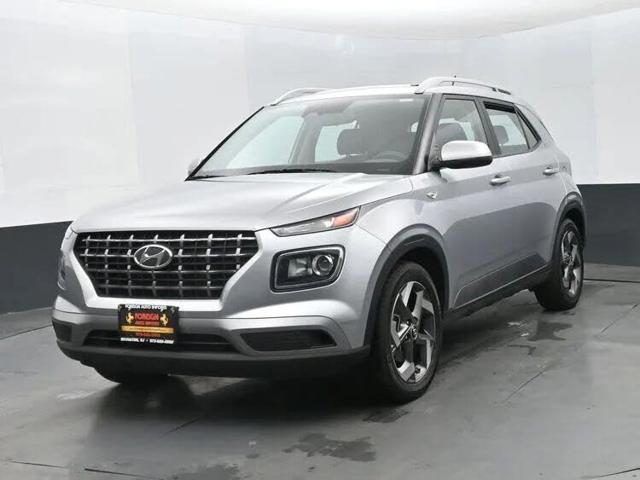 2025 Hyundai Venue SEL FWD