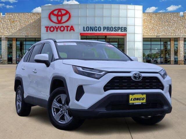 2024 Toyota RAV4 XLE FWD
