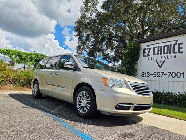 2013 Chrysler Town and Country Touring-L